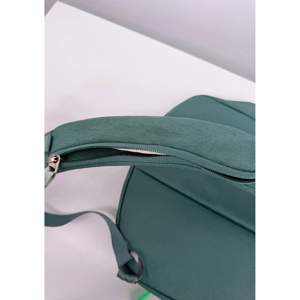 The North Face Sling Bag Unisex OS Green Good Condition Crossbody Gorpcore